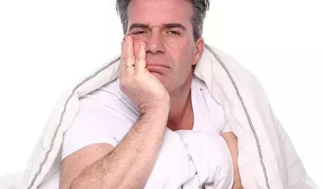 Andropoz belirtilerini göz ardı etmeyin! Menopozdan farklı ilerliyor