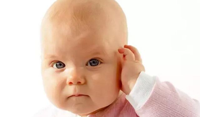 Çocuğunuz sürekli kulağını çekiyorsa dikkat! Nedeni enfeksiyon olabilir