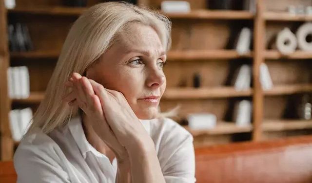 Menopozda hormon tedavisi her kadın için gerekli mi? Kimler için uygun?