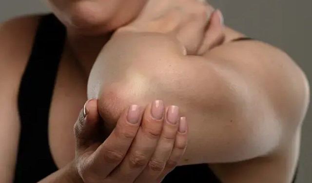 ‘Dirsek ağrısı’ deyip geçmeyin! Basit bir zorlamadan fazlası olabilir