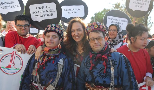 Karşıyaka engelsiz yaşam için el ele