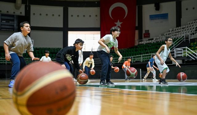 Bornova'da yaz spor kursları başlıyor