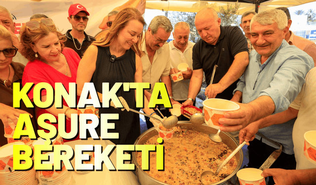 Konak'ta aşure bereketi paylaşılıyor