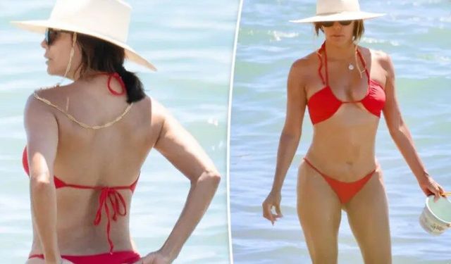 Eva Longoria, İspanya sahillerinde dikkat çekti! Yaşı merak edildi