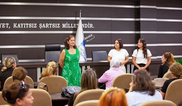 Narlıdere Belediyesi, İstihdam Ofisi ile vatandaşları buluşturuyor