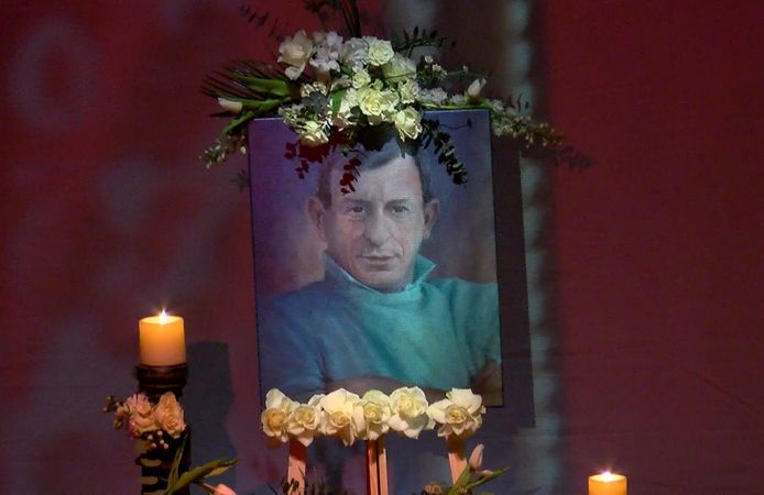 Haldun Dormen için Muhsin Ertuğrul Sahnesi'nde tören düzenlendi