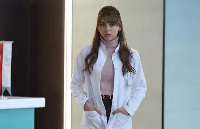 Doktor Başka Hayatta kadrosunda sürpriz isim: Usta oyuncunun kızı dahil oluyor!