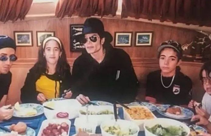Michael Jackson’a çocuk tacizi davası: Hiç yayınlanmayan fotoğraflar