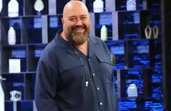 Hakkında gözaltı kararı verilen Somer Sivrioğlu'ndan ilk açıklama