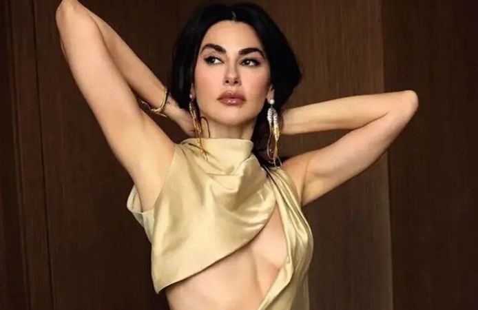 Nesrin Cavadzade balayı pozlarıyla gündemde! Beğeni yağdı