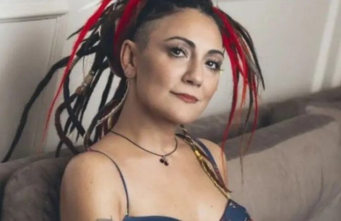 Çiftliğinin kapısına kilit vurup ortadan kaybolmuştu! Özlem Tekin yıllar sonra görüntülendi.