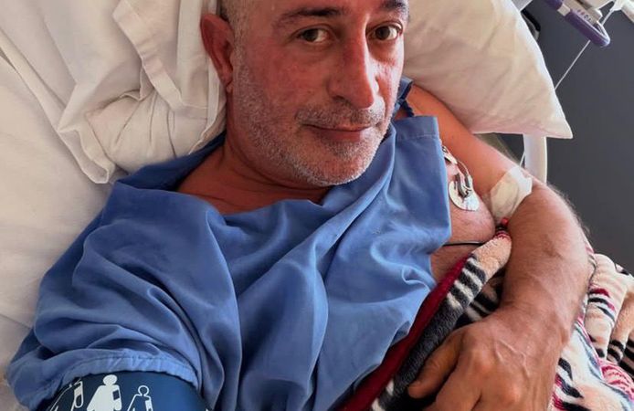 Cem Yılmaz, hasta yatağından fotoğraf paylaştı