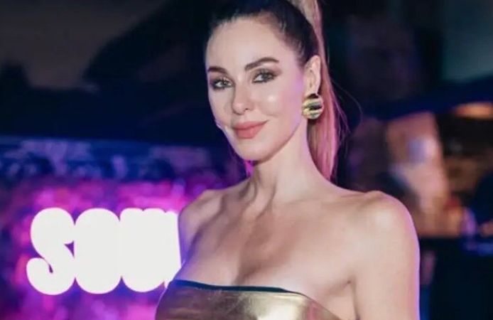 Defne Samyeli iç çamaşırı davetine damga vurdu! Cesur tarzı tam not aldı