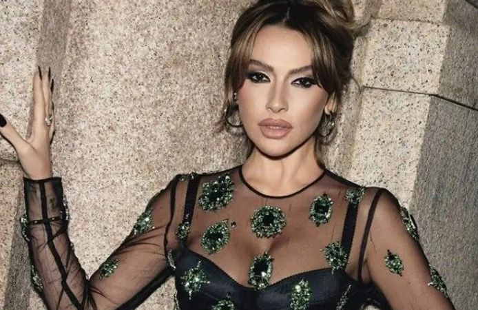 Hadise beyazlara büründü: Yeni klibinden ilk kareler