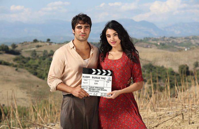 Mert Ramazan Demir ve Lizge Cömert, Susuz Yaz'da