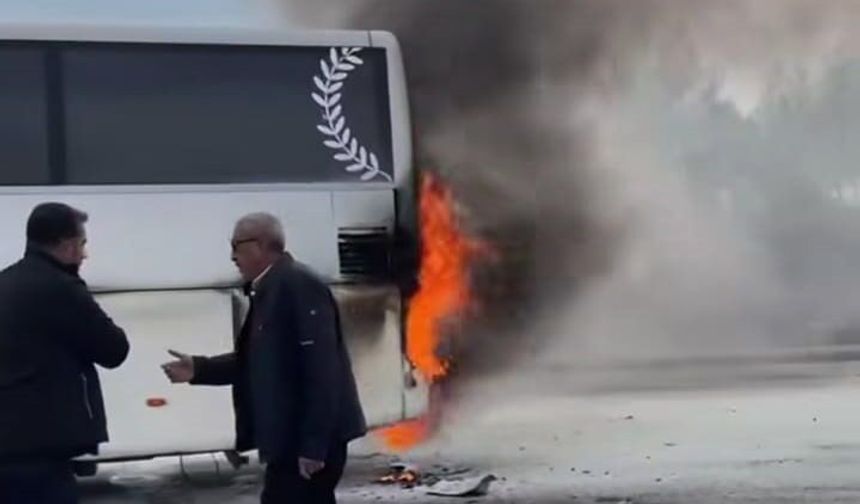 Otobüste yangın çıktı, yolcular tahliye edildi