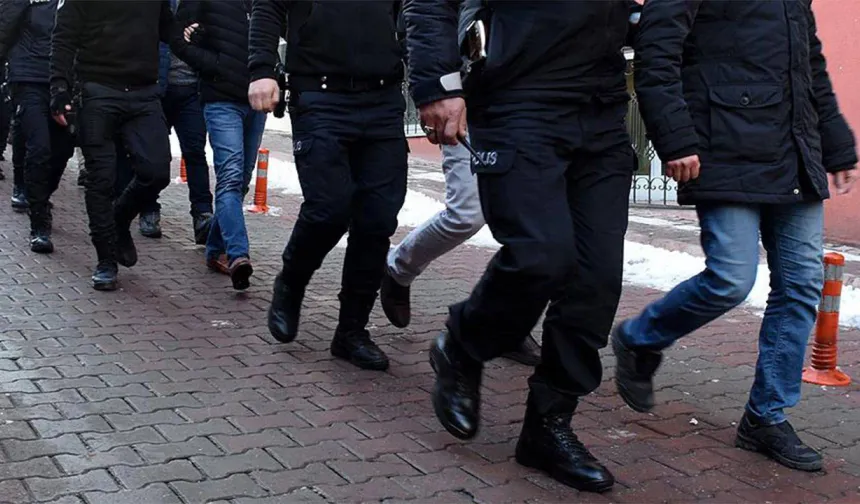 İstanbul'da suç örgütüne operasyon: 12 gözaltı