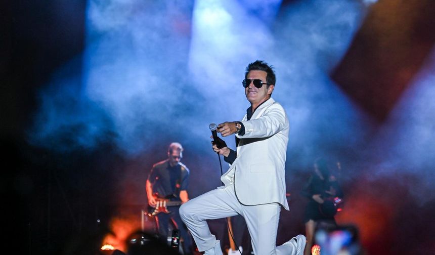 Teoman’dan 95. İzmir Enternasyonal Fuarı’nda müzik şöleni