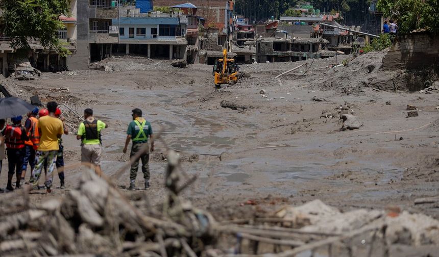 Nepal'deki selde can kaybı 1114'e yükseldi