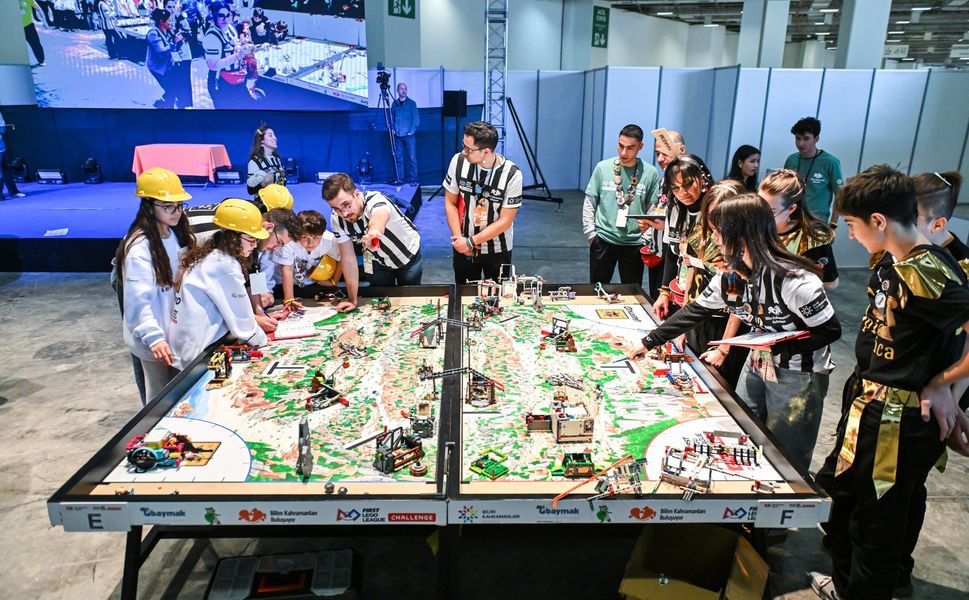 Bilim Kahramanları Fuar İzmir'de buluştu