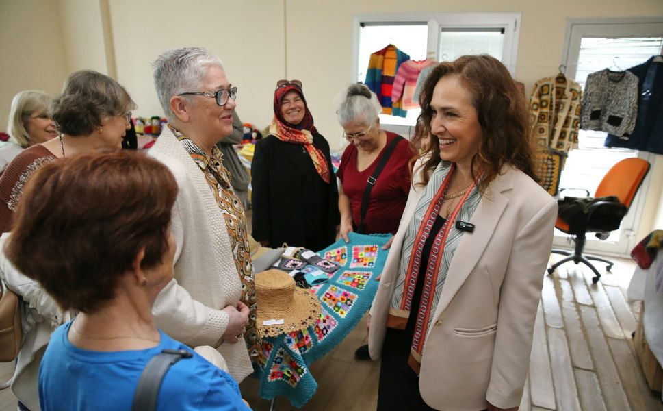 Karşıyaka'nın bilge çınarlarına dopdolu kutlama