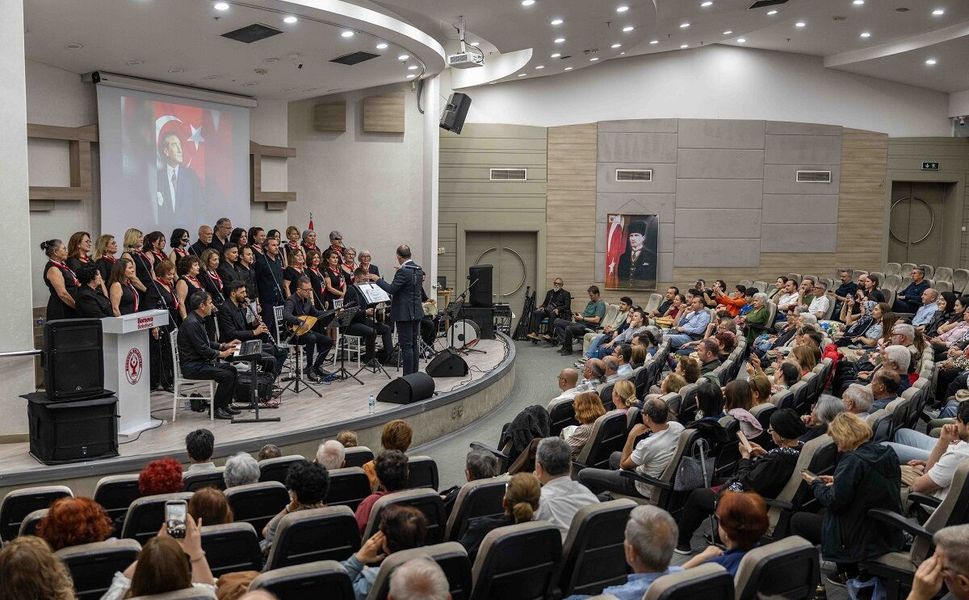 ADD Bornova'dan 19 Mayıs ruhuna yakışan anlamlı konser