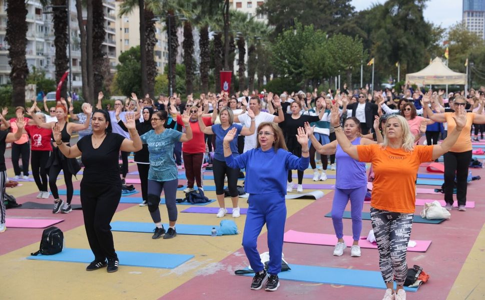 Konaklılar güne yogayla başladı
