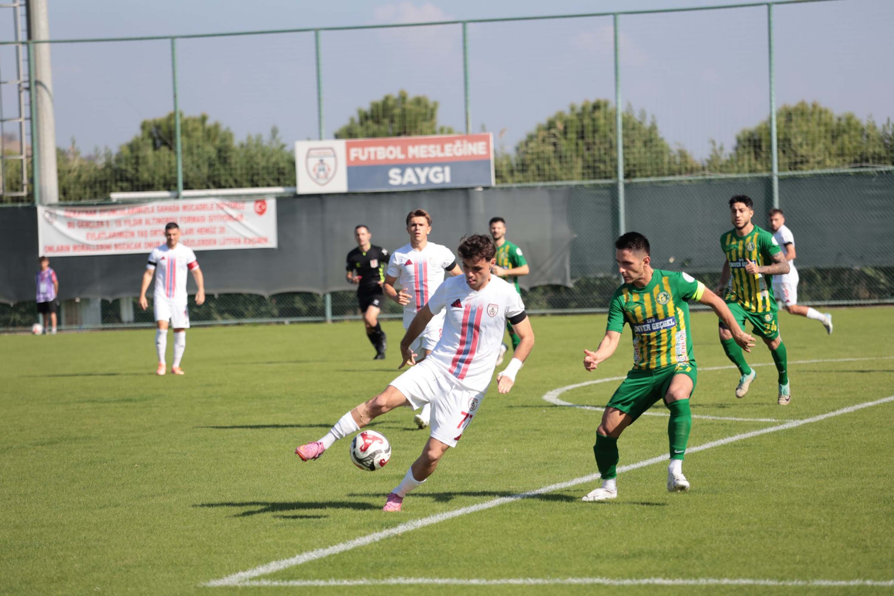 A L T I N O R D U S A N L I U R F A S P O R F O T O G R A F L A R 1005156 298252 Min