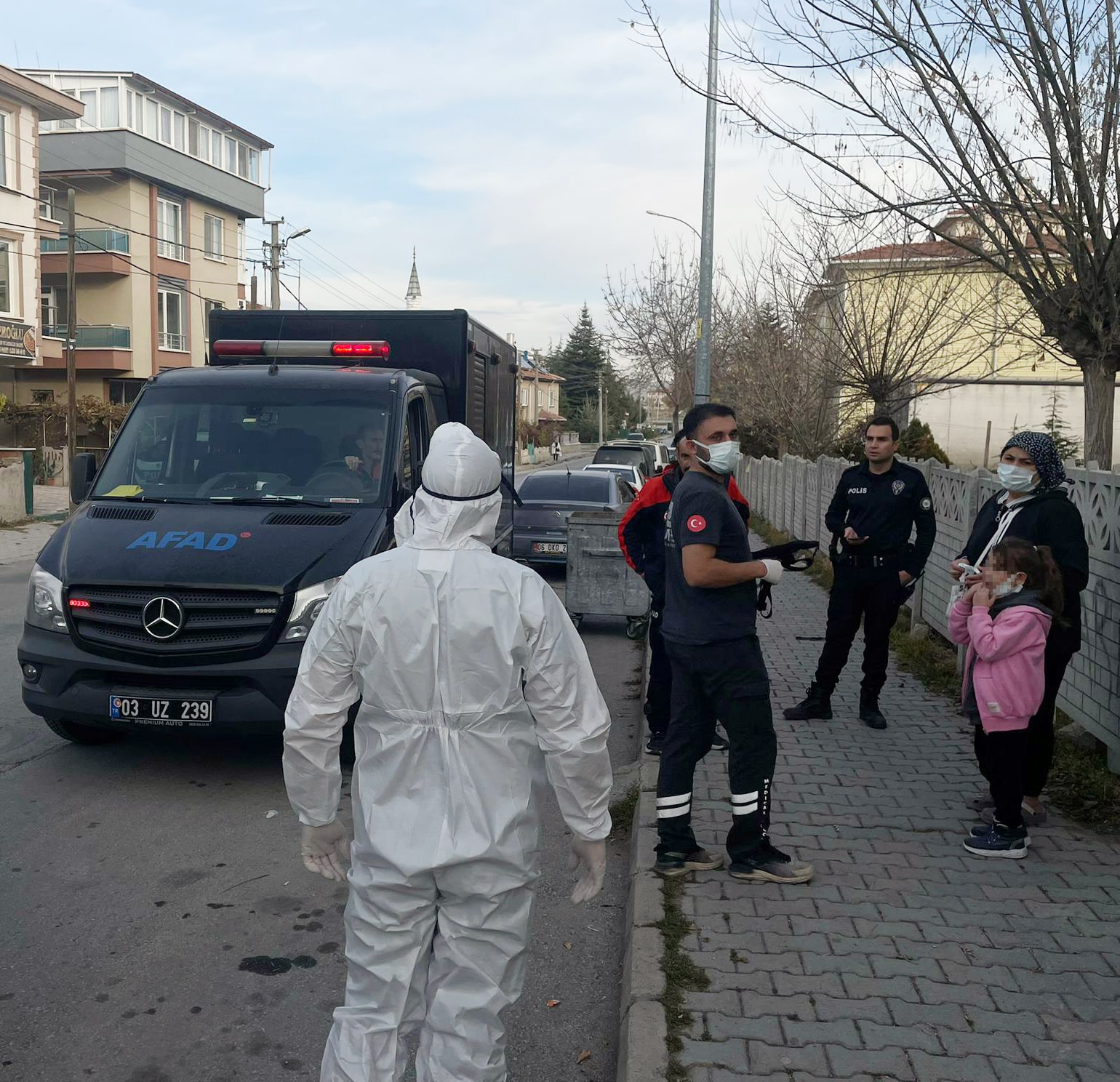 Anne Ve 3 Cocugu Zehirlenme Suphesiyle H 1023324 303649 Min (1)