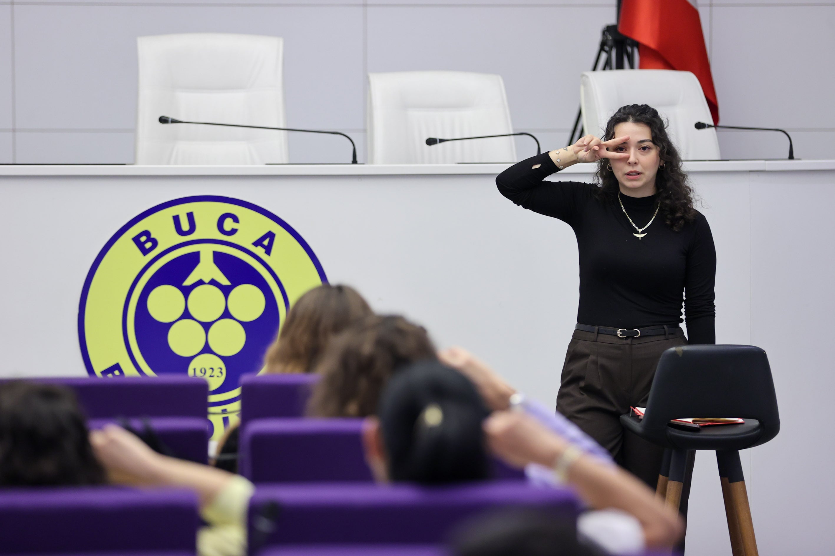 Buca Işaret Dili (9) Min