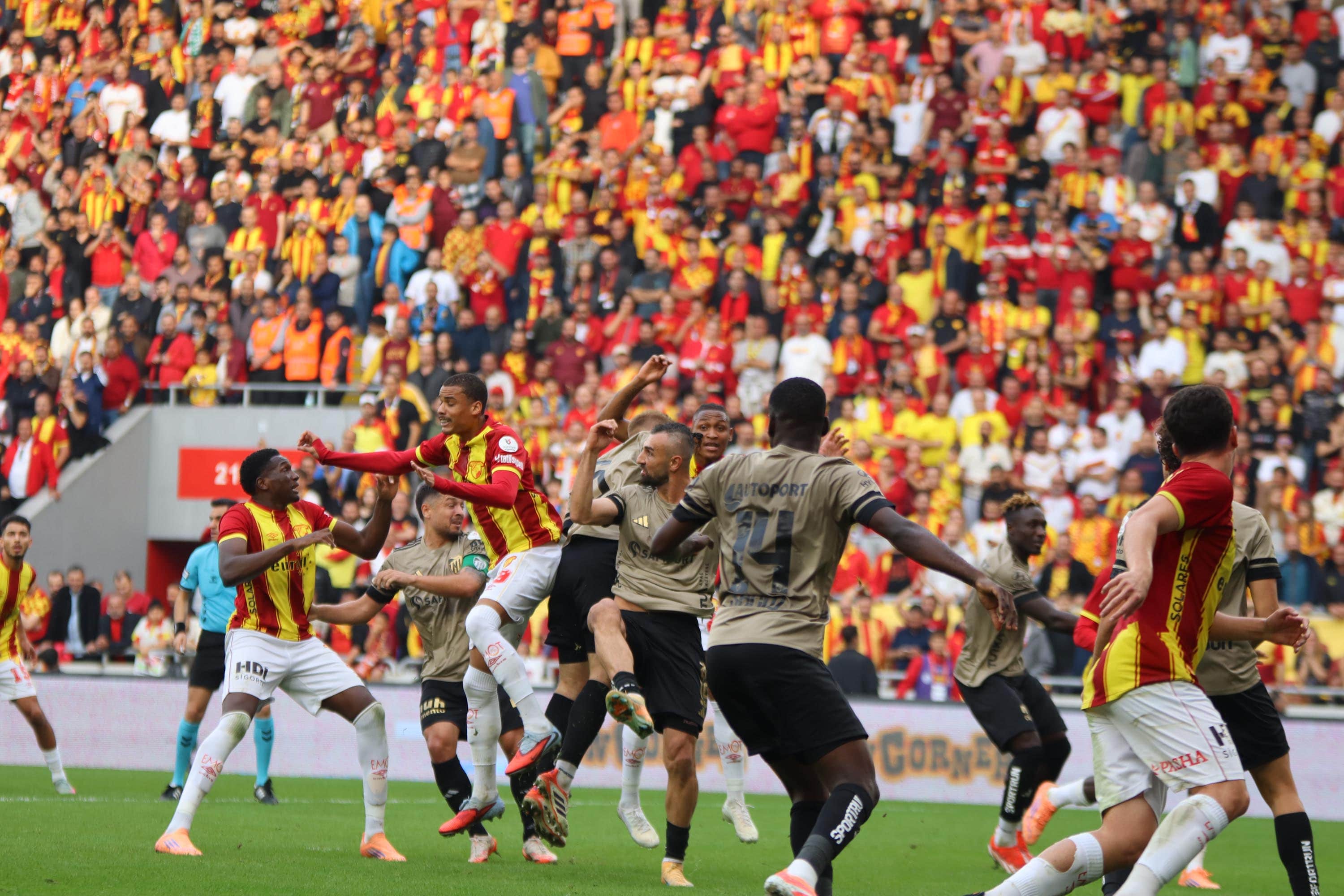 G O Z T E P E K O C A E L I S P O R E K F O T O G R A F L A R 1029465 305441 Min