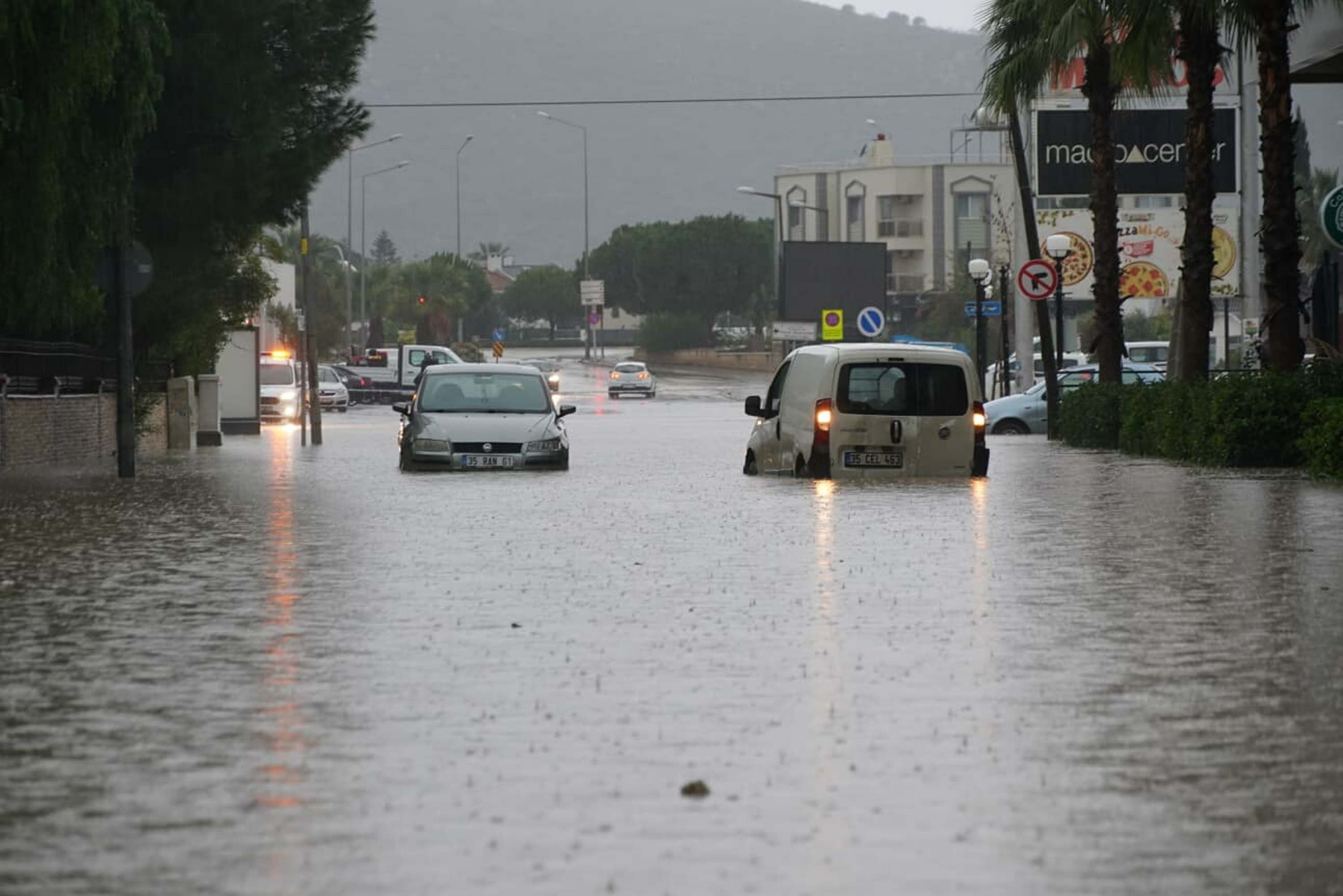 I Z M I R D E S A G A N A K E T K I L I O L D U (5) 1038997 308356 Min