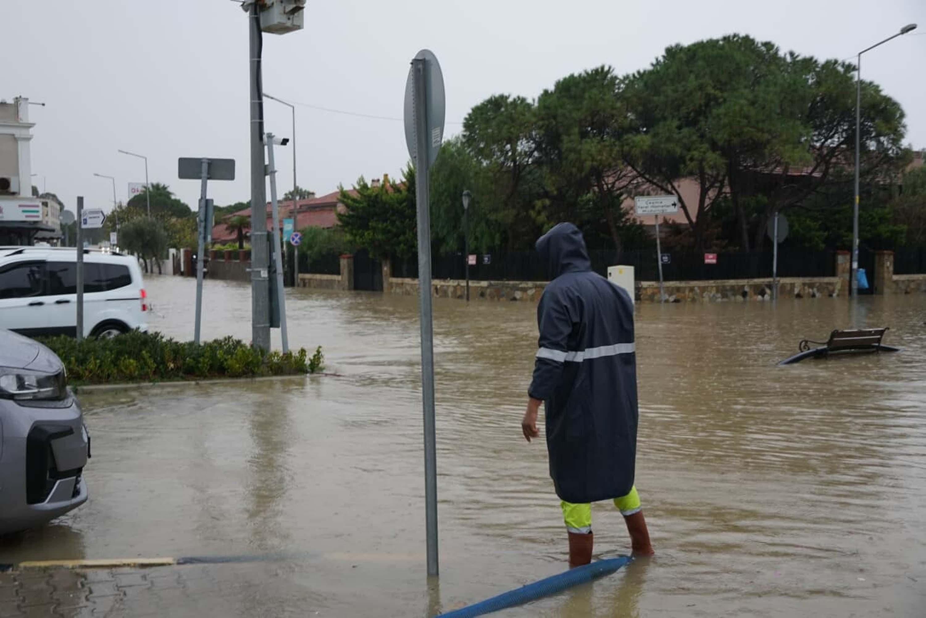 I Z M I R D E S A G A N A K E T K I L I O L D U (5) 1039007 308356 Min