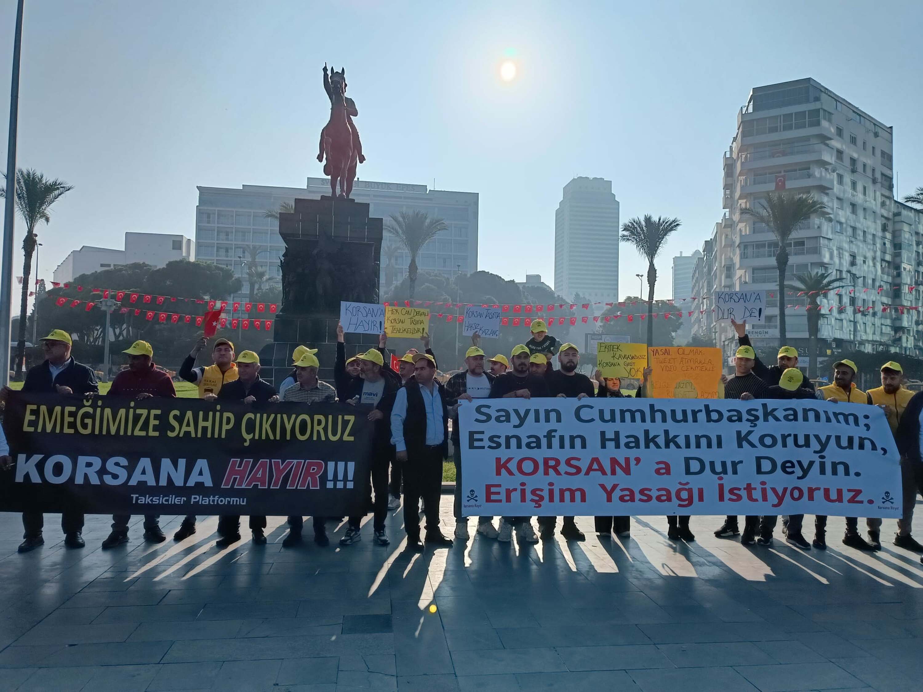 I Z M I R D E T A K S I C I L E R K O R S A N T A S I M A C I L I G A 1004947 298182 Min