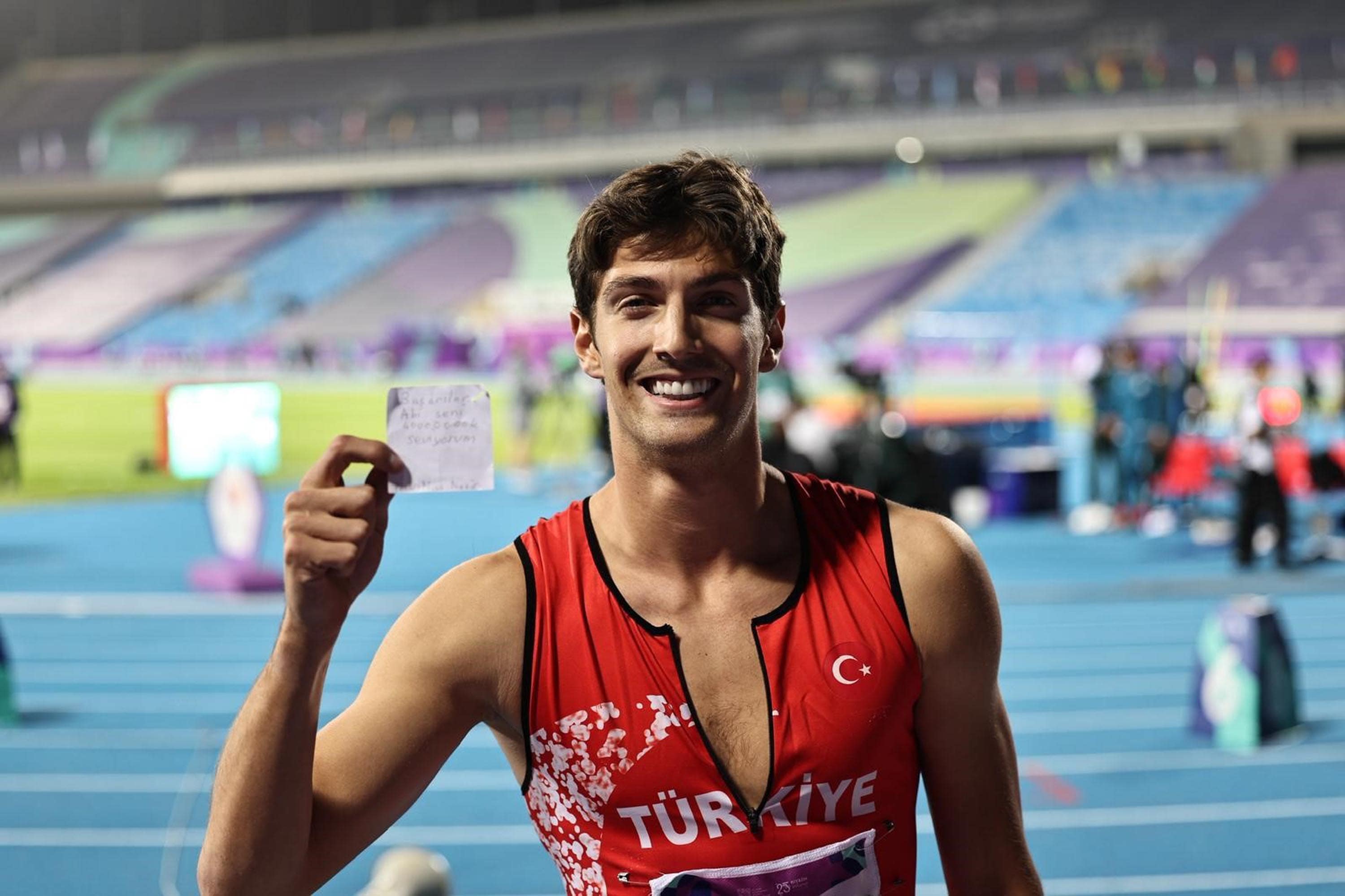 I Z M I R L I M I L L I A T L E T I S M A I L N E Z I R’ D E N A 1023903 303830 Min