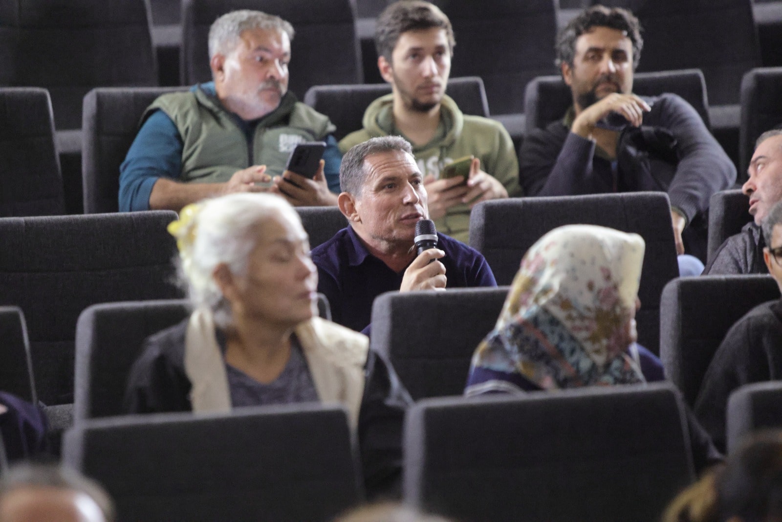 Karabağlar Osman Aksüner 1. Etap Mahalle Bilgilendirme Toplantısı (5) Min