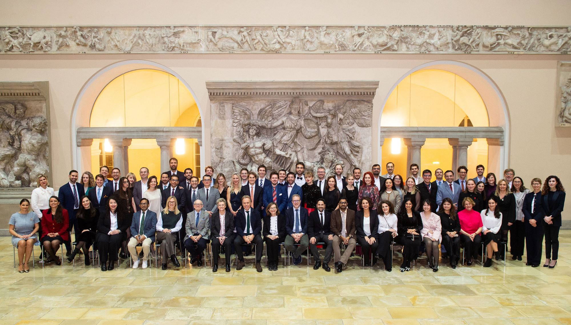 1 Albert Einstein’ın Mezun Olduğu Zürih Üniversitesi’nden Dr. Humayun Kakar’a Büyük Onur! Min