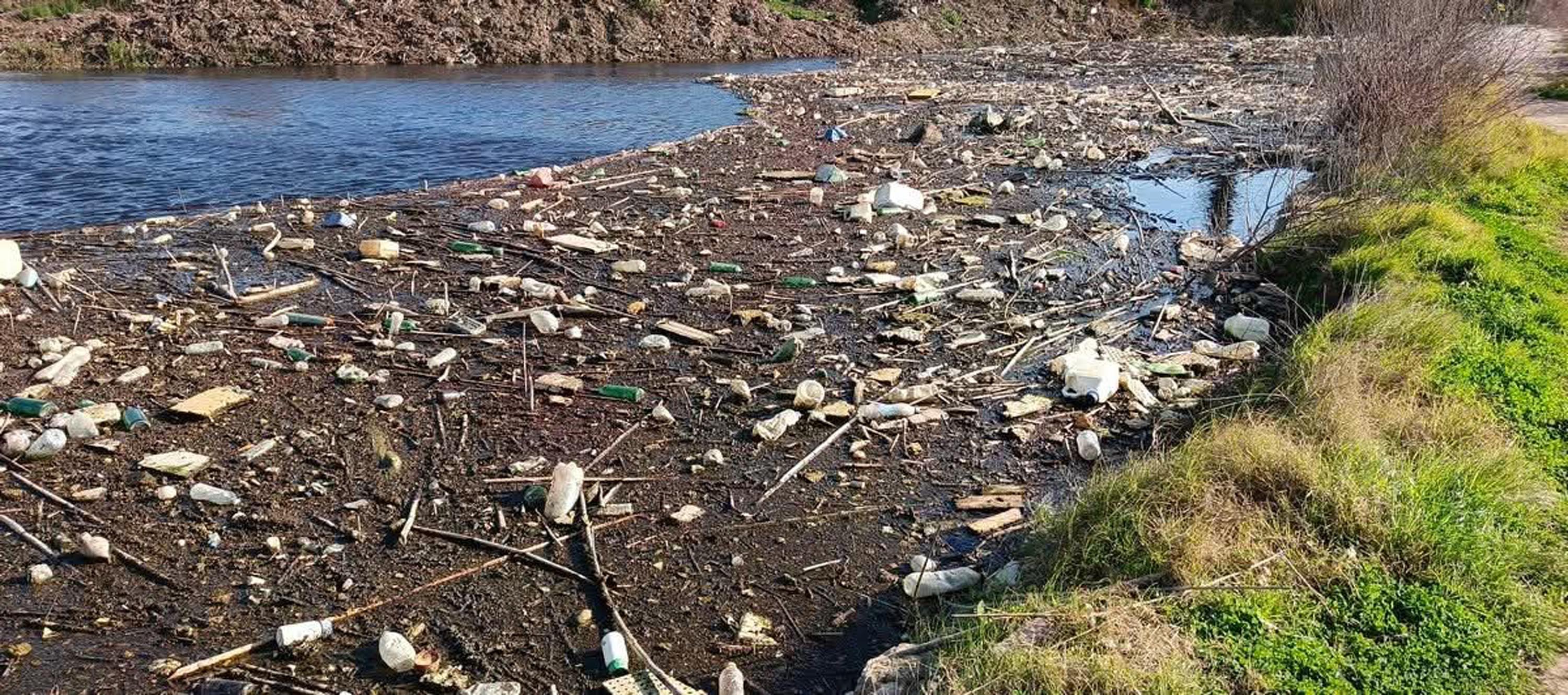 B U Y U K M E N D E R E S N E H R I K I R L I L I K N E D E N I Y L E 1084628 321917 Min