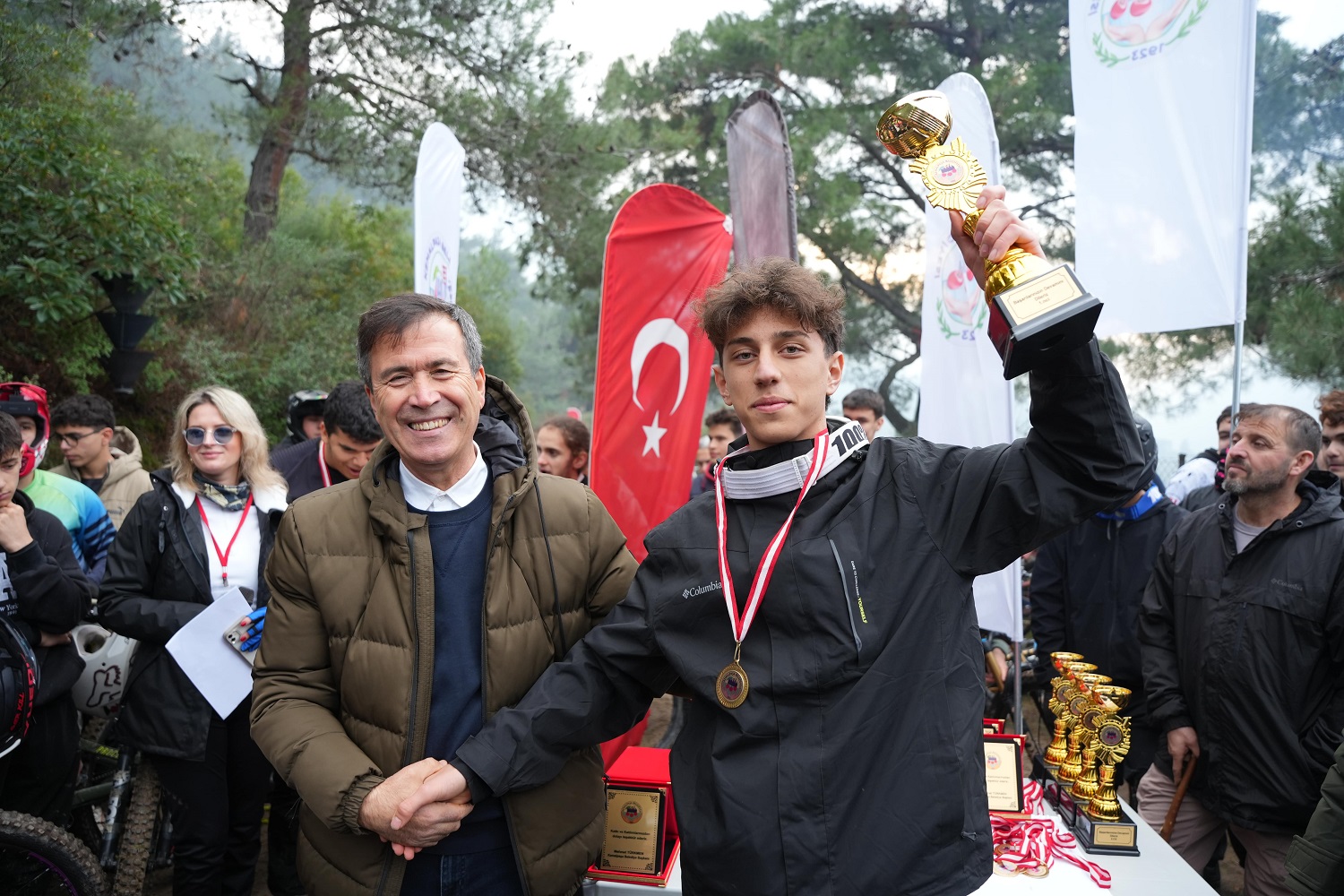 Enduro Dağ Bisikleti İniş Yarışması (5) Min