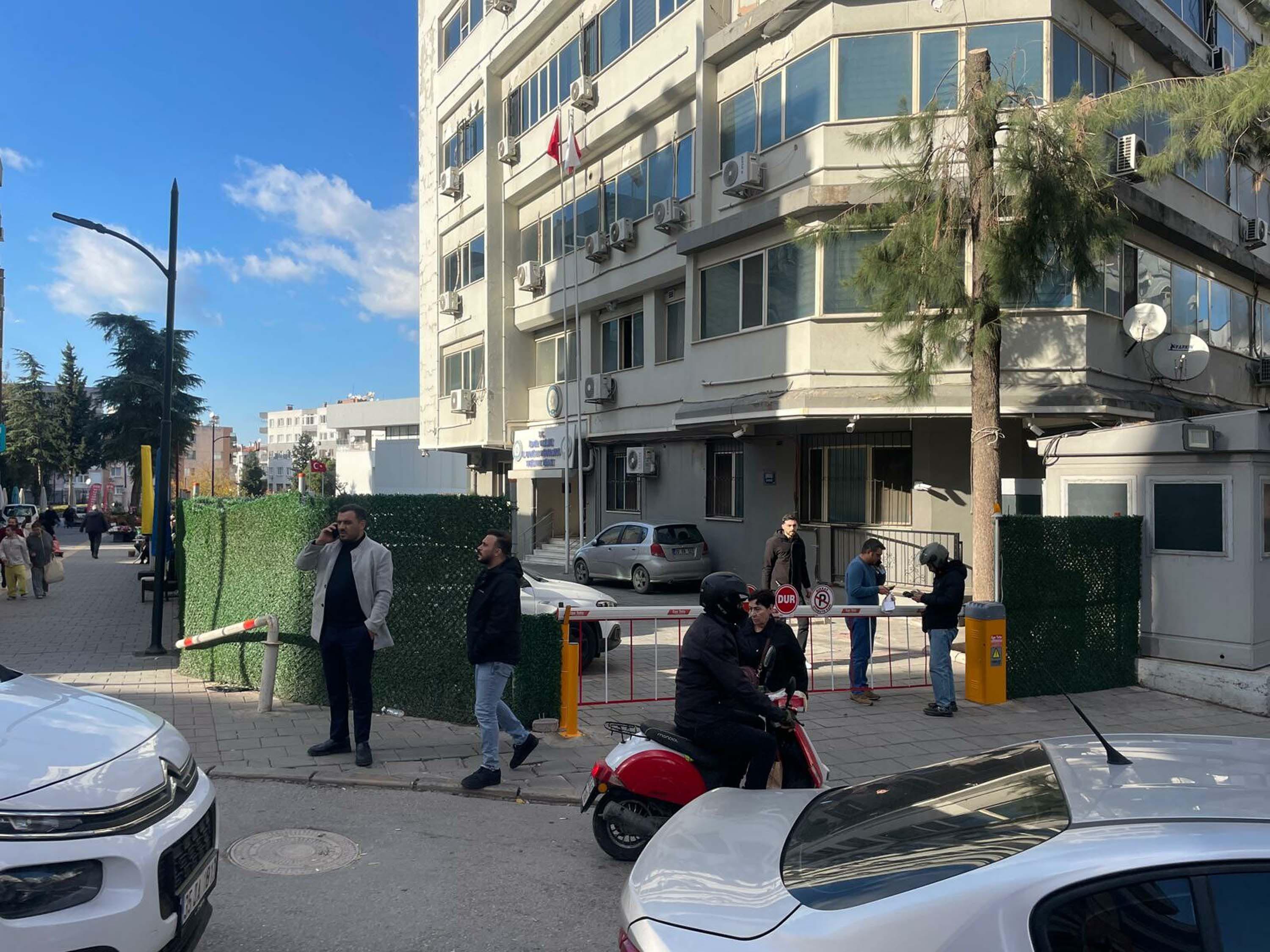 Izmirde Zimmet Operasyonu 9 Supheli Ad 1085298 322126 (1)