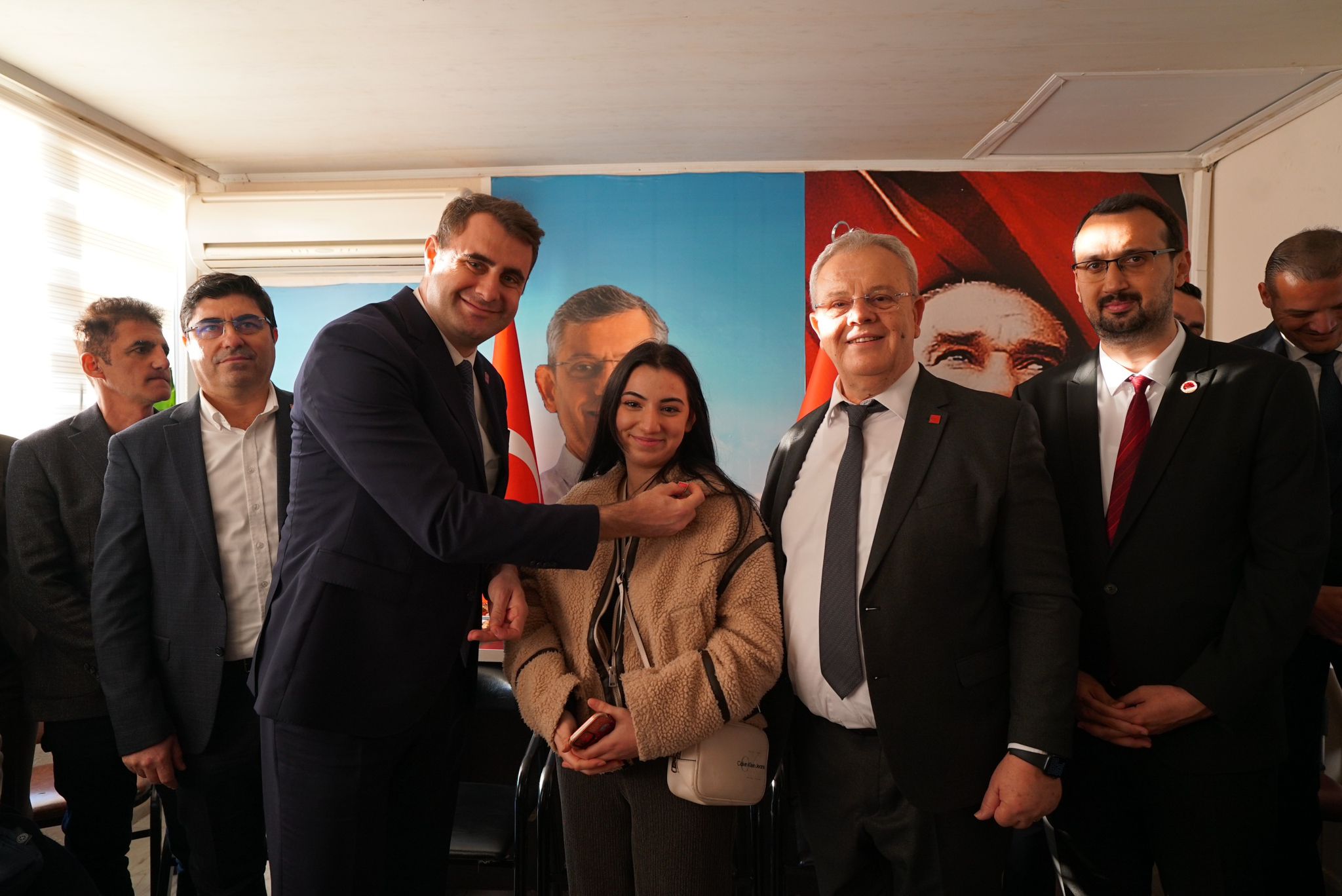 P H O T O 2025 12 09 19 47 19 1 Min