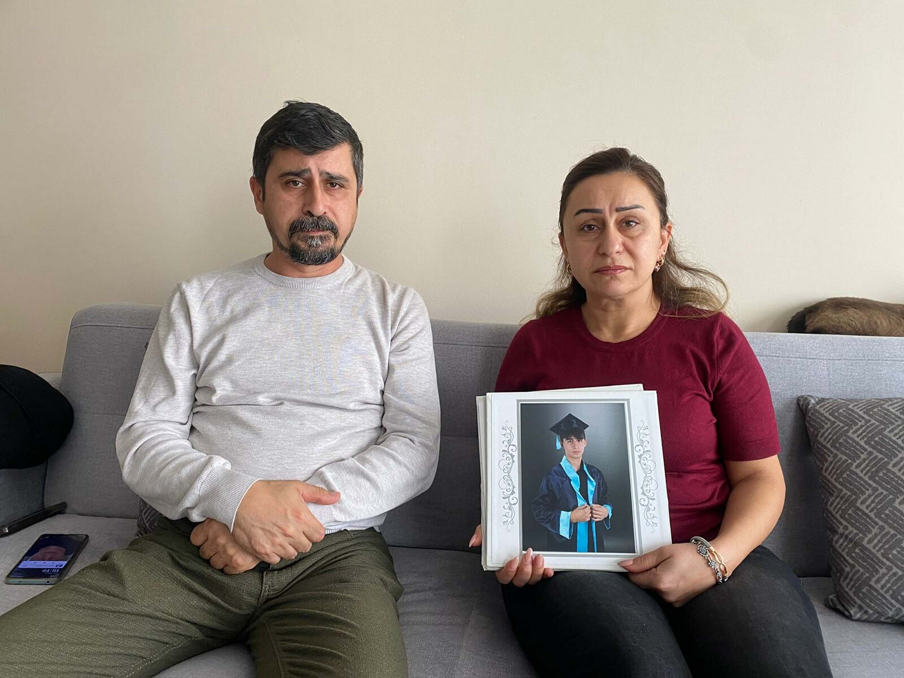 U T K U N U N O L U M U N D E A K R A N Z O R B A L I G I I D D I 1074350 318795