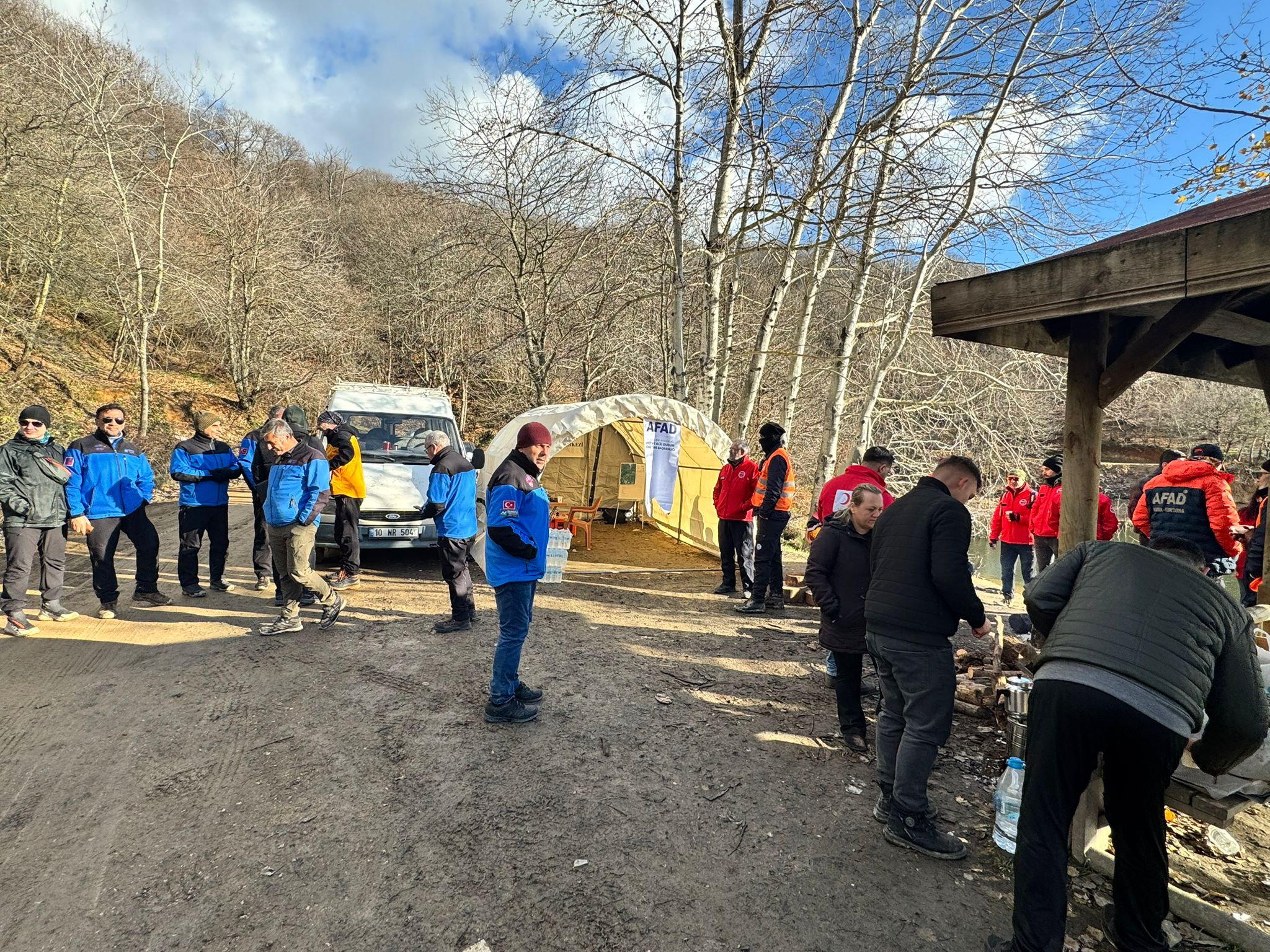 E R K E K A R K A D A S I Y L A T A R T I S I P K A M P T A N A Y R I L 1093254 324475 Min