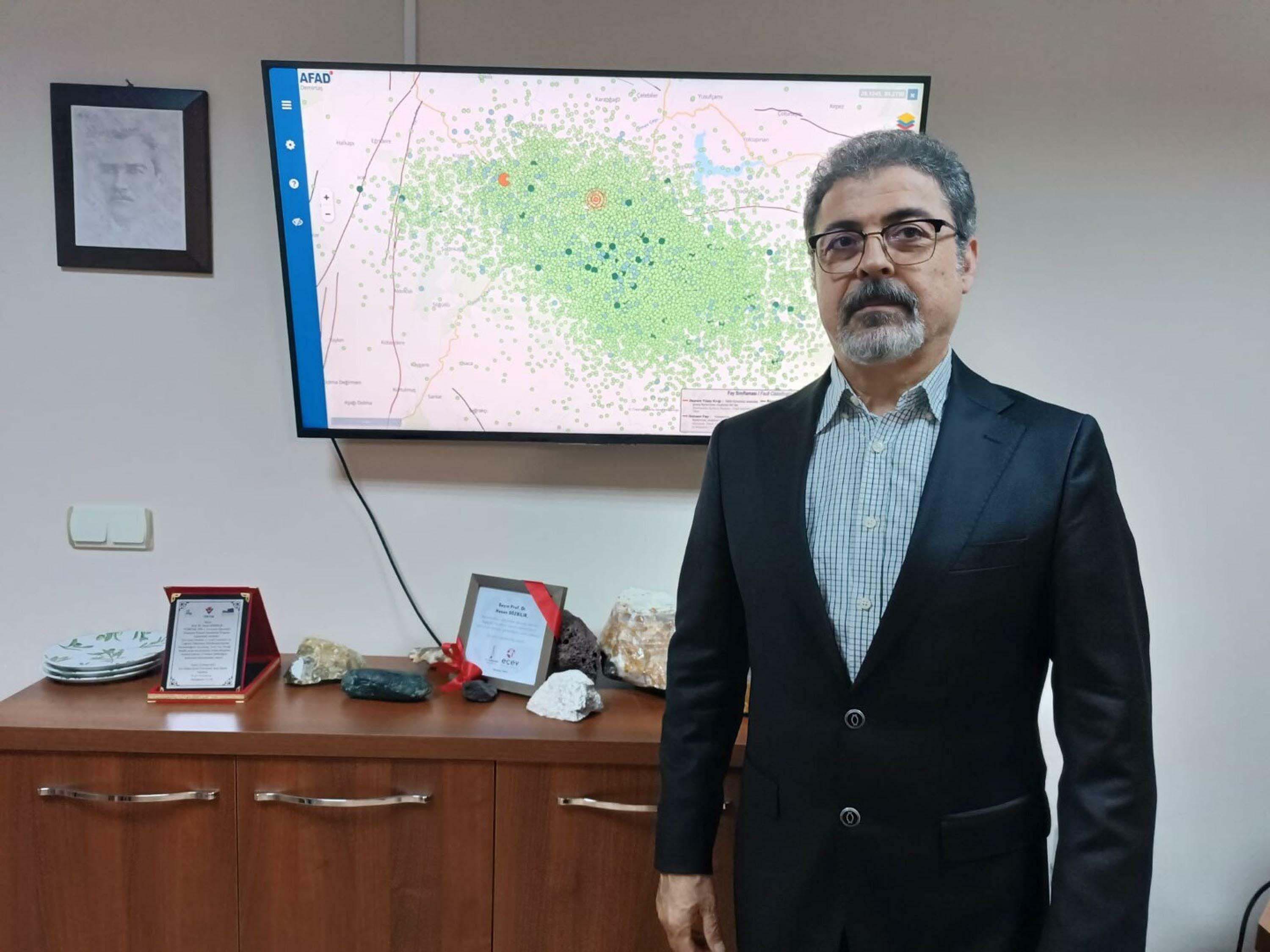 Prof. Dr. Hasan Sozbilir 5.1Lik Deprem 1132018 336098 (1)