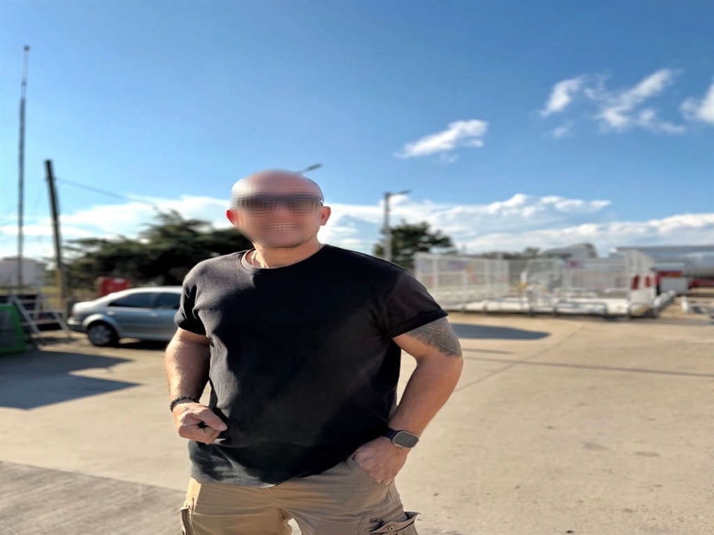 S I R R A K A D E M B A S A N E L I F I A R A M A C A L I S M A L A 1096106 325382