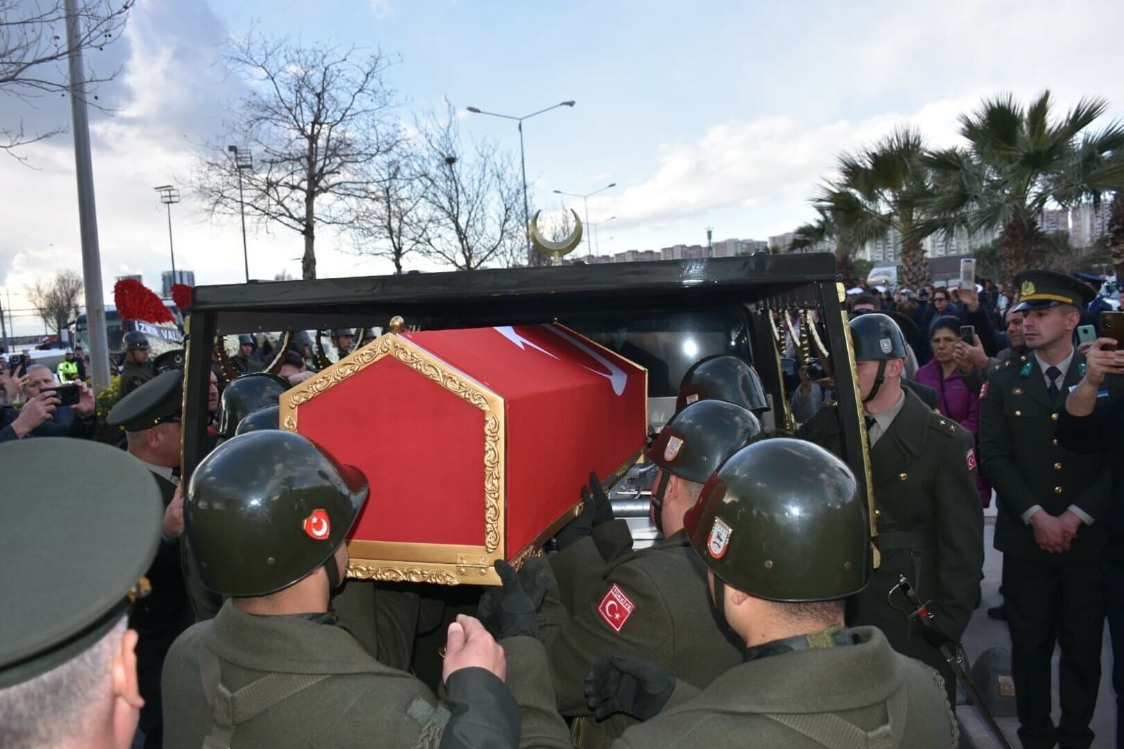 Balikesirde Kaza Kirima Ugrayan F 16 Uc 1185904 352336 (1)