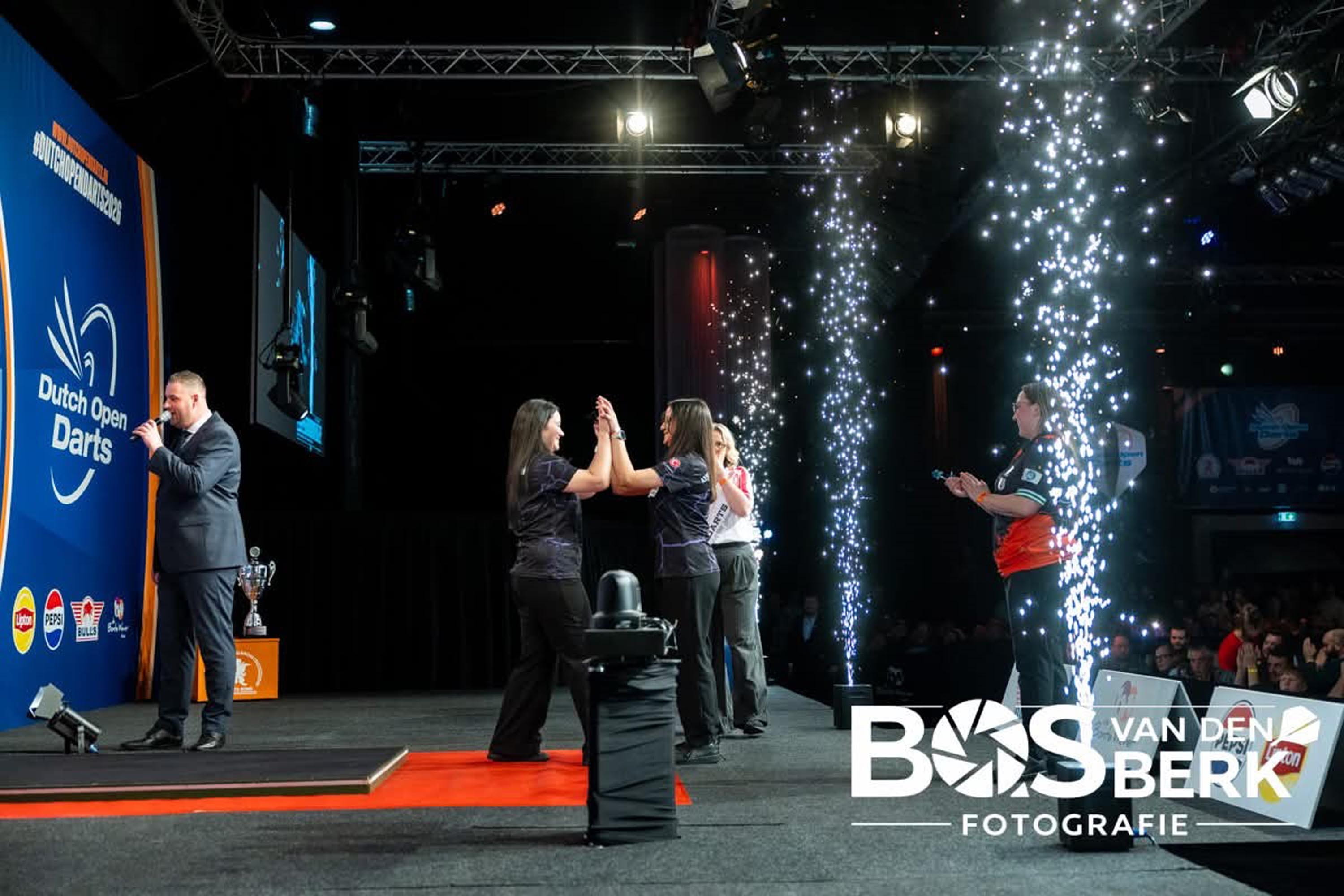 Denizlili Dartcilar Hollandada Tarih Ya 1160196 344524 (1)