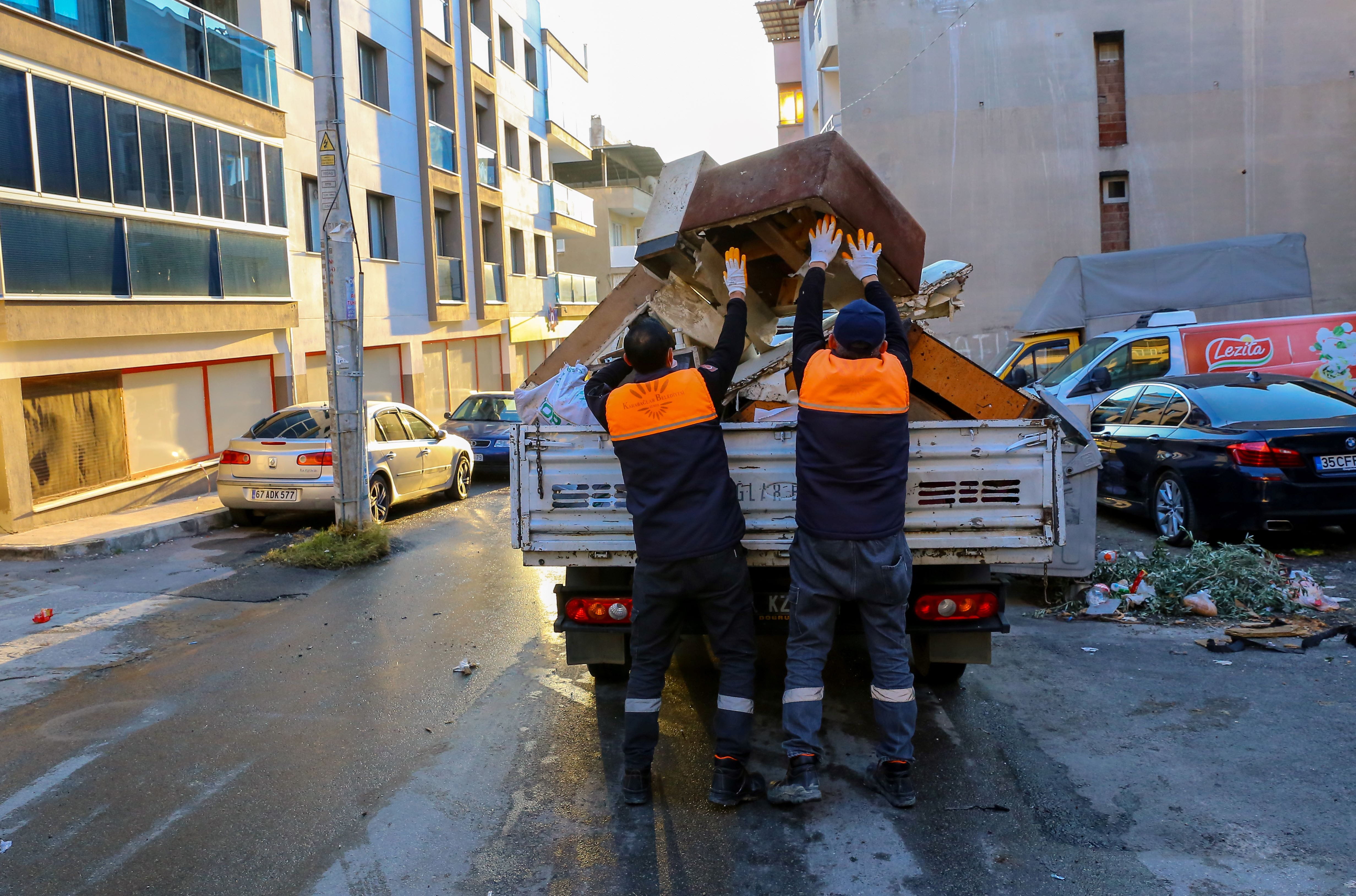 Karabağlar'da Temizlik Seferberliği 3. Tur Da (1) (1)