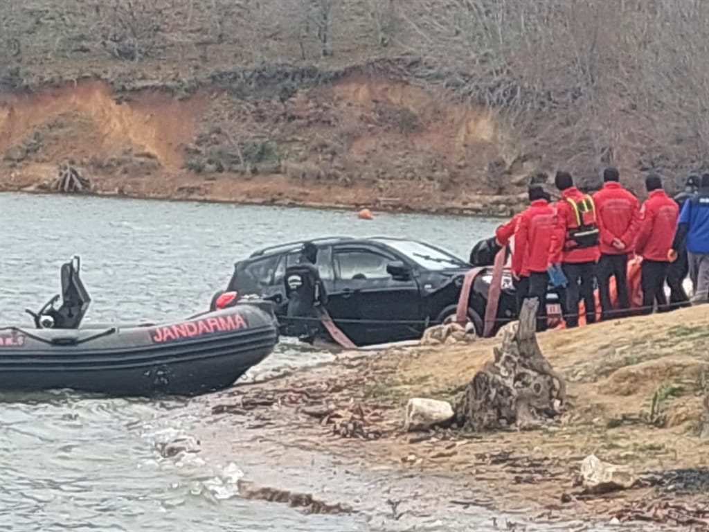 Kaybolduktan 8 Gun Sonra Golette Aracin 1150673 341673 (1)