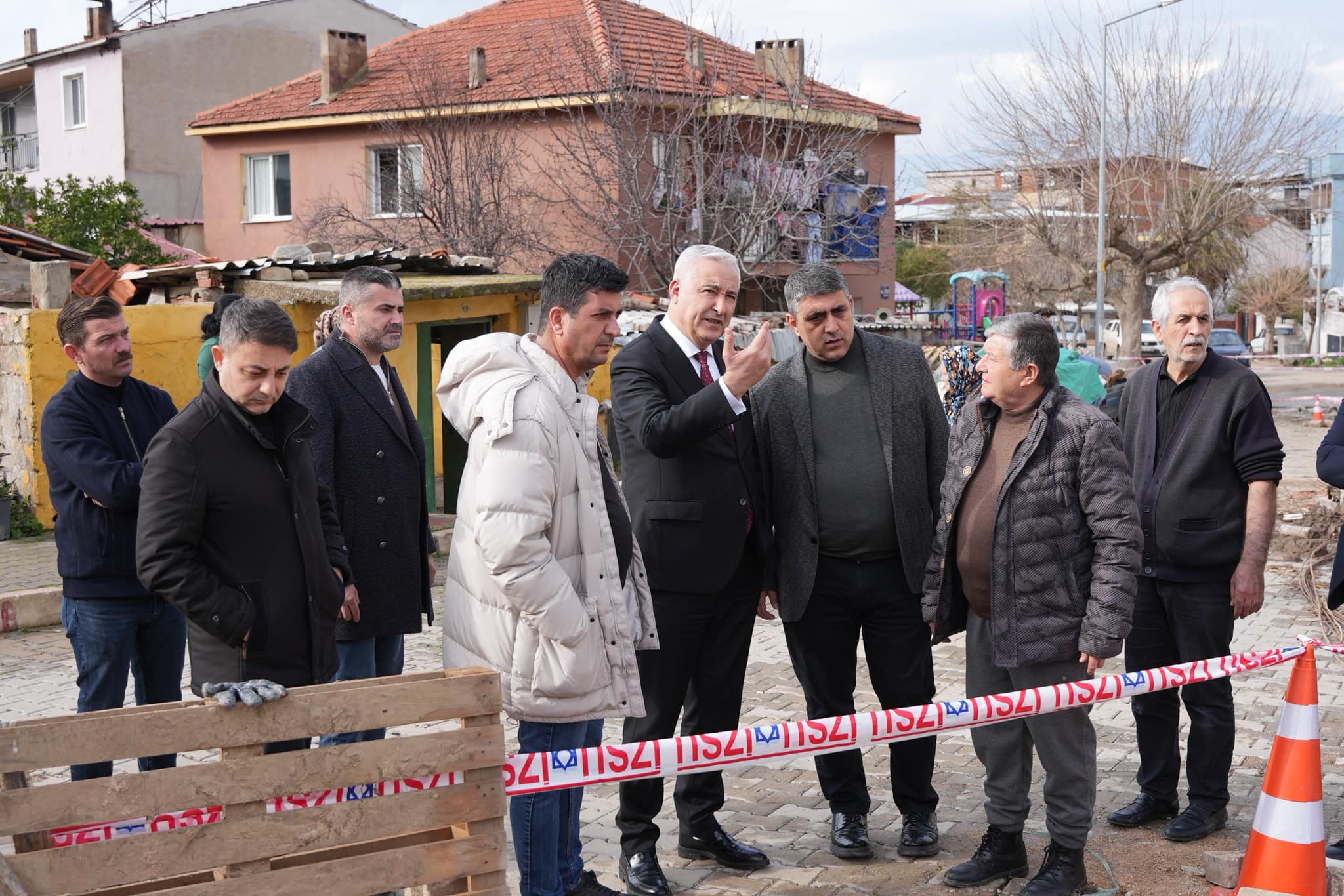 Kemalpaşa’da Seli̇n Tüm İzleri̇ Si̇li̇ni̇yor (3) (1)-1